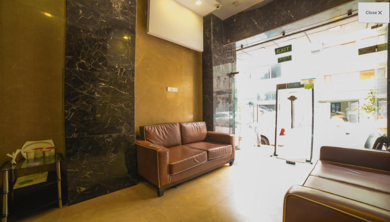 Hotel Pawan Plaza Near Sir Ganga Ram Hospital Delhi  Bagian luar foto