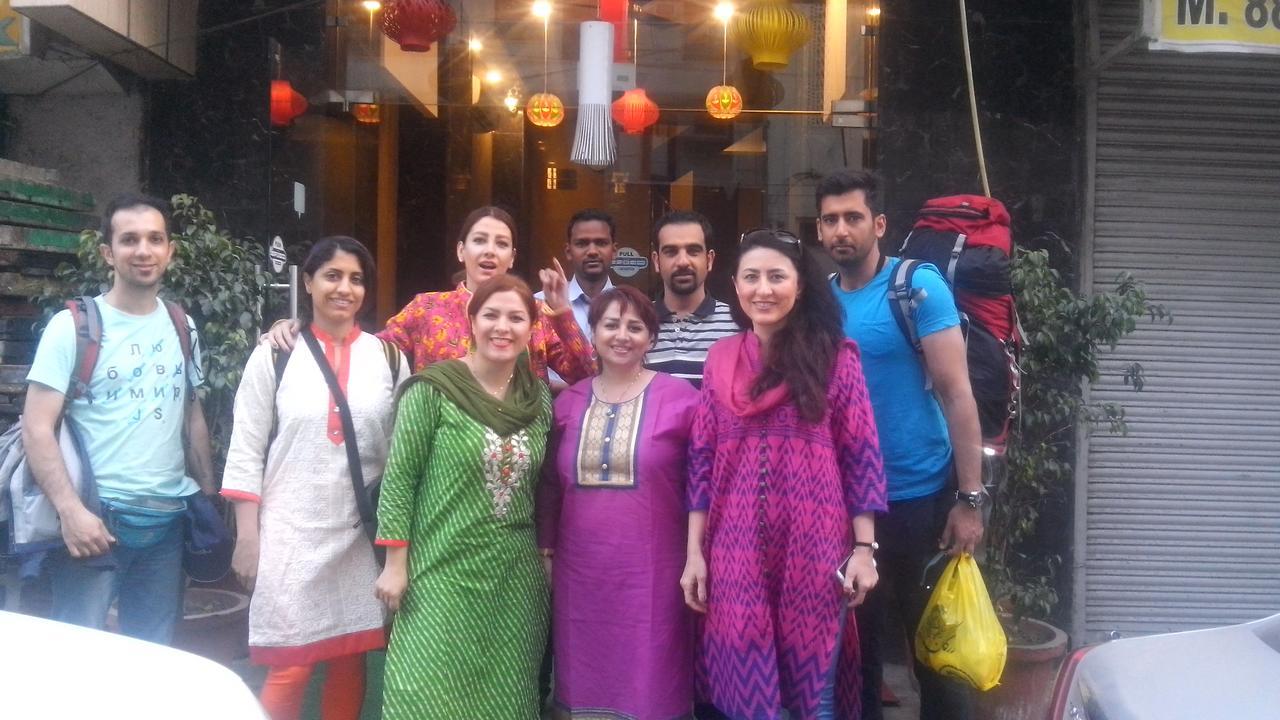Hotel Pawan Plaza Near Sir Ganga Ram Hospital Delhi  Bagian luar foto